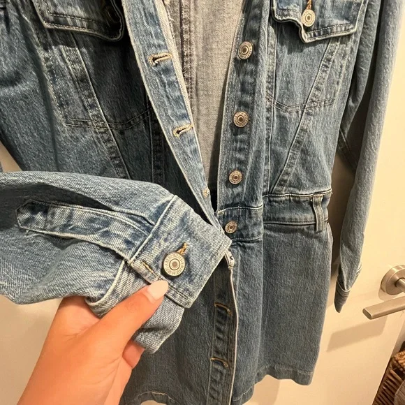 💛 bundle- $40 Abercrombie & Fitch Blue Long Sleeve Denim Dress - Picture 4 of 7
